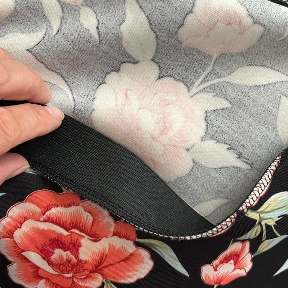 NYCC• Pull-On Pencil Skirt Floral Retro Women’s Size Medium EUC - Picture 10 of 15